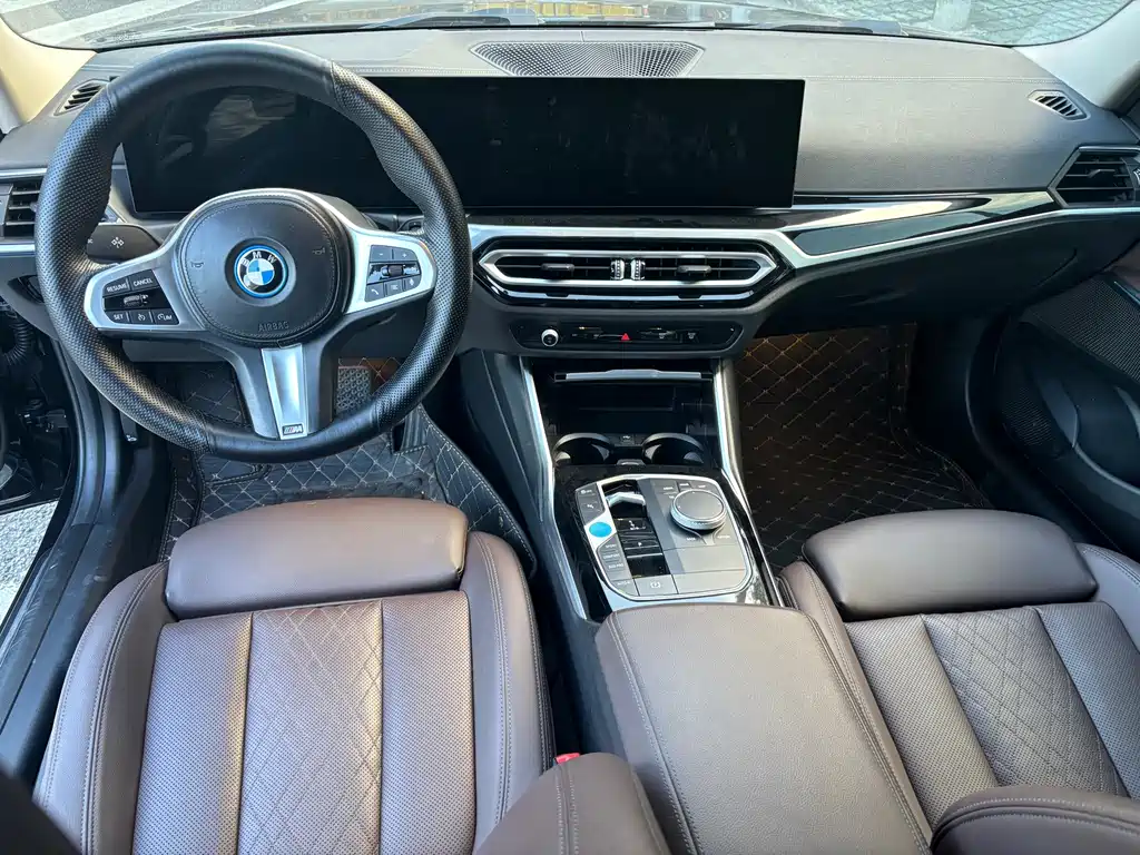 BMW i3 — миниатюра 12