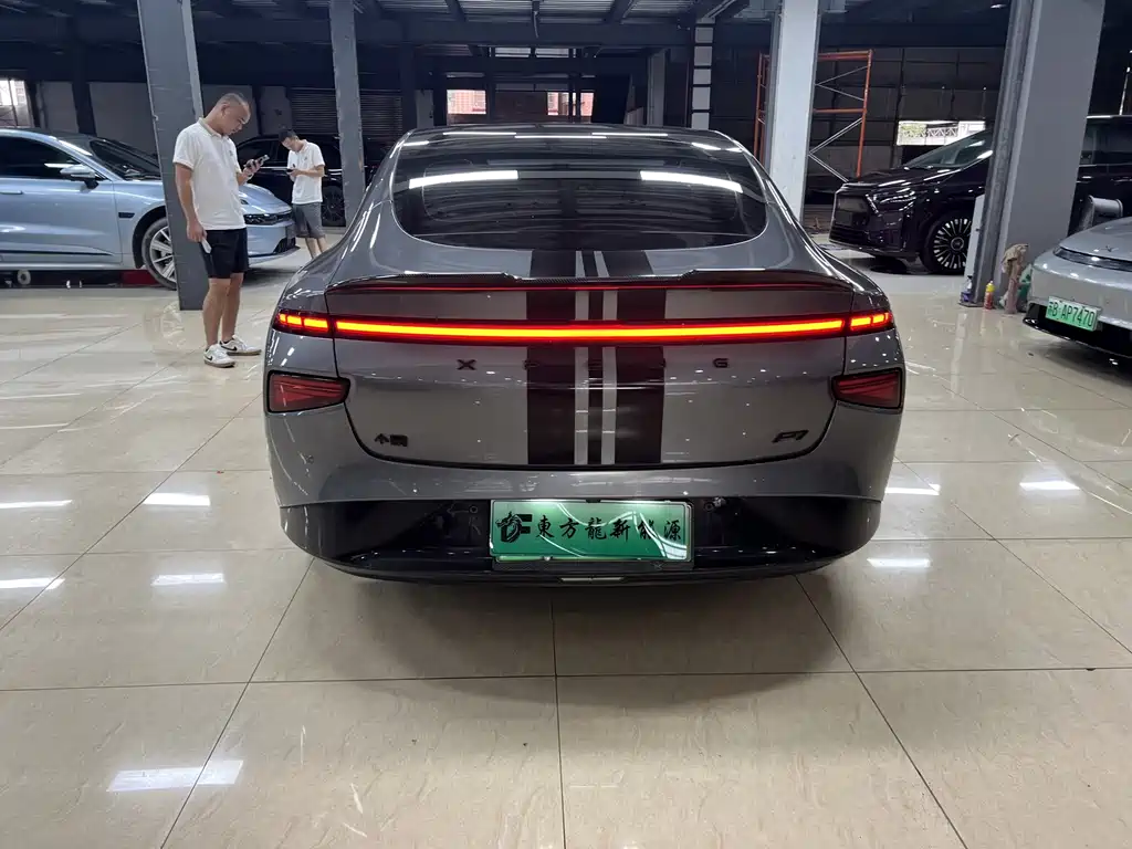 XPeng P7 — миниатюра 9