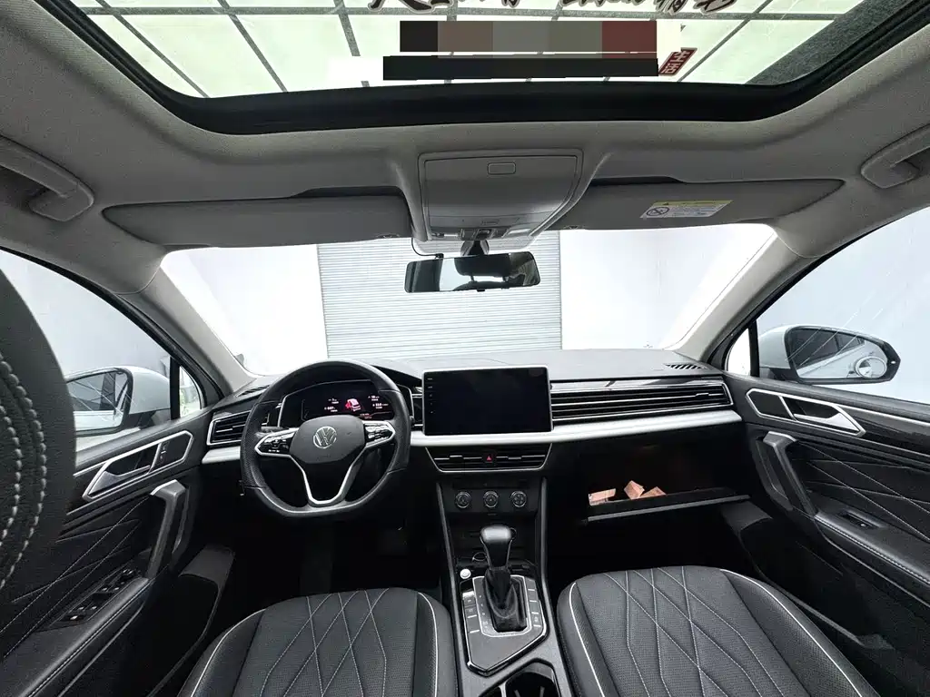 Volkswagen Tiguan L — миниатюра 8