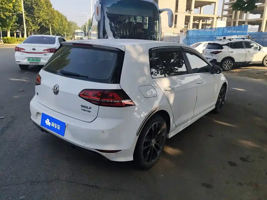 Volkswagen Golf — миниатюра 3