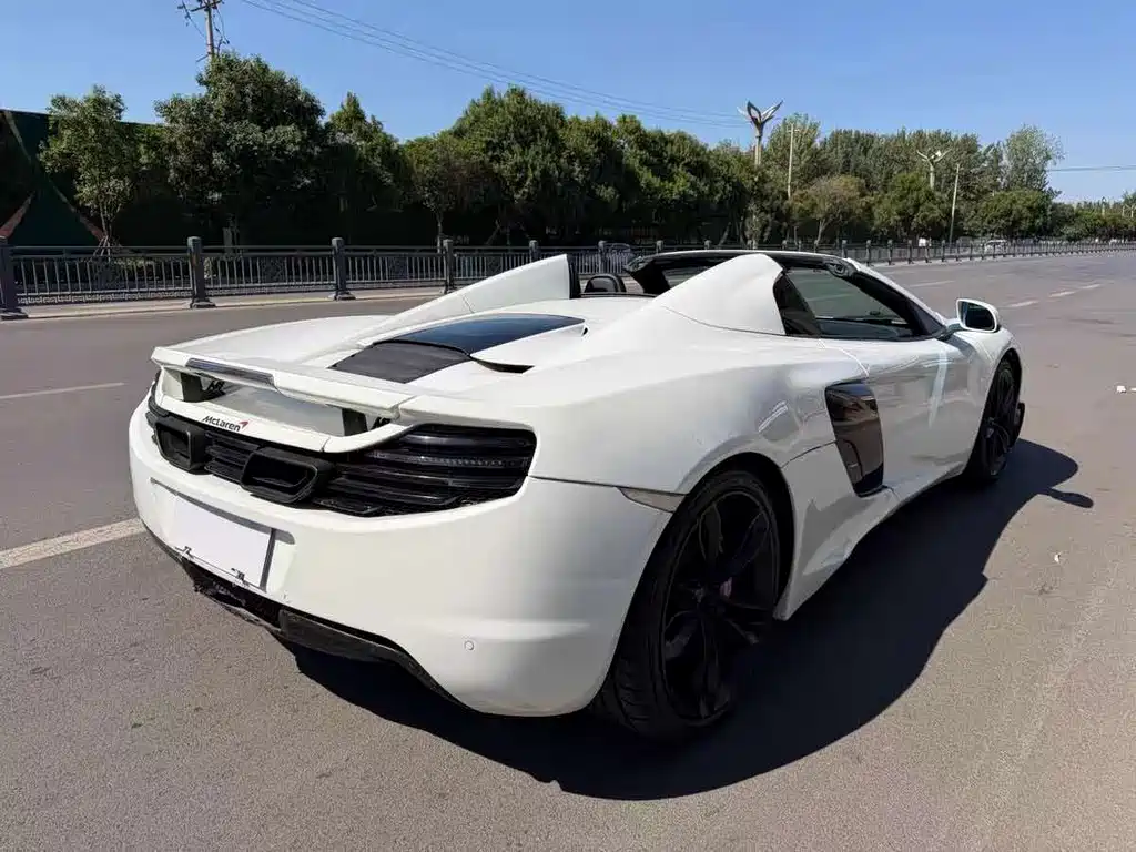 McLaren 12C — миниатюра 5