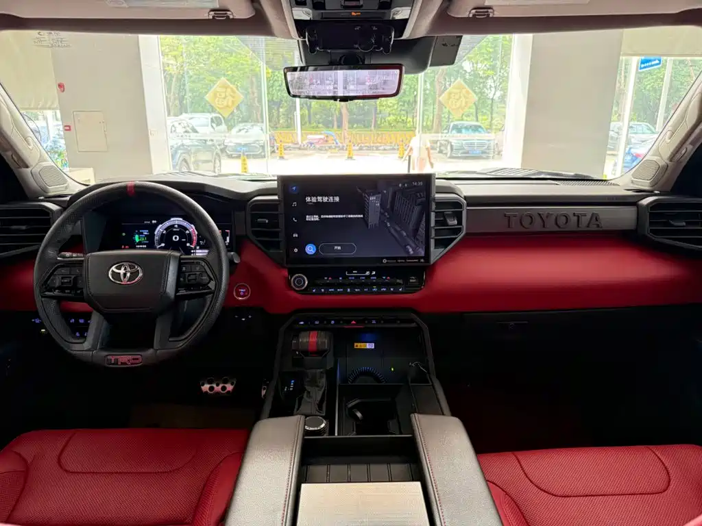 Toyota Sequoia — миниатюра 5