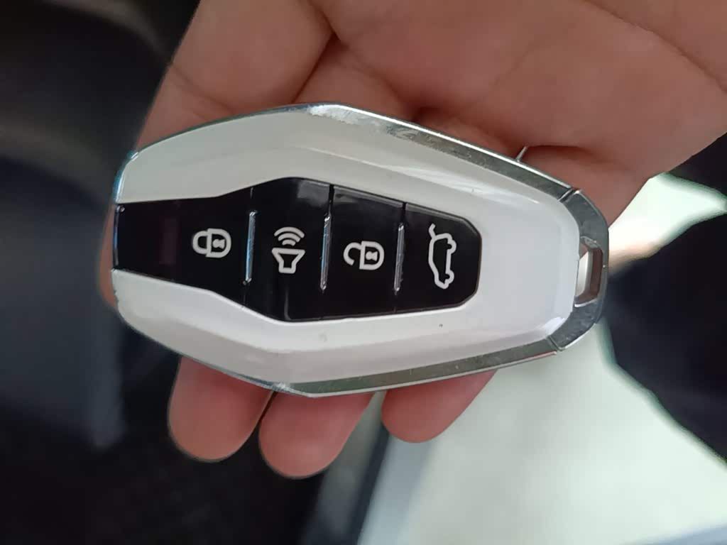 Jetour Jetour X70 1.5 л 2021 г. Белый, пробег 44100 км