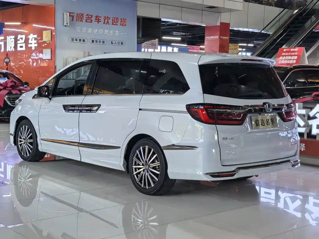 Honda Elysion — миниатюра 18