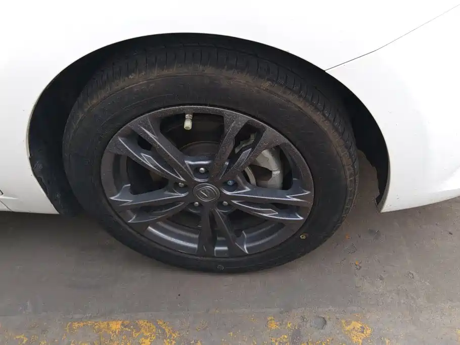 Changan Eado DT — миниатюра 6