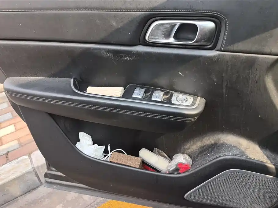 Li Auto ONE 2020 6 мест