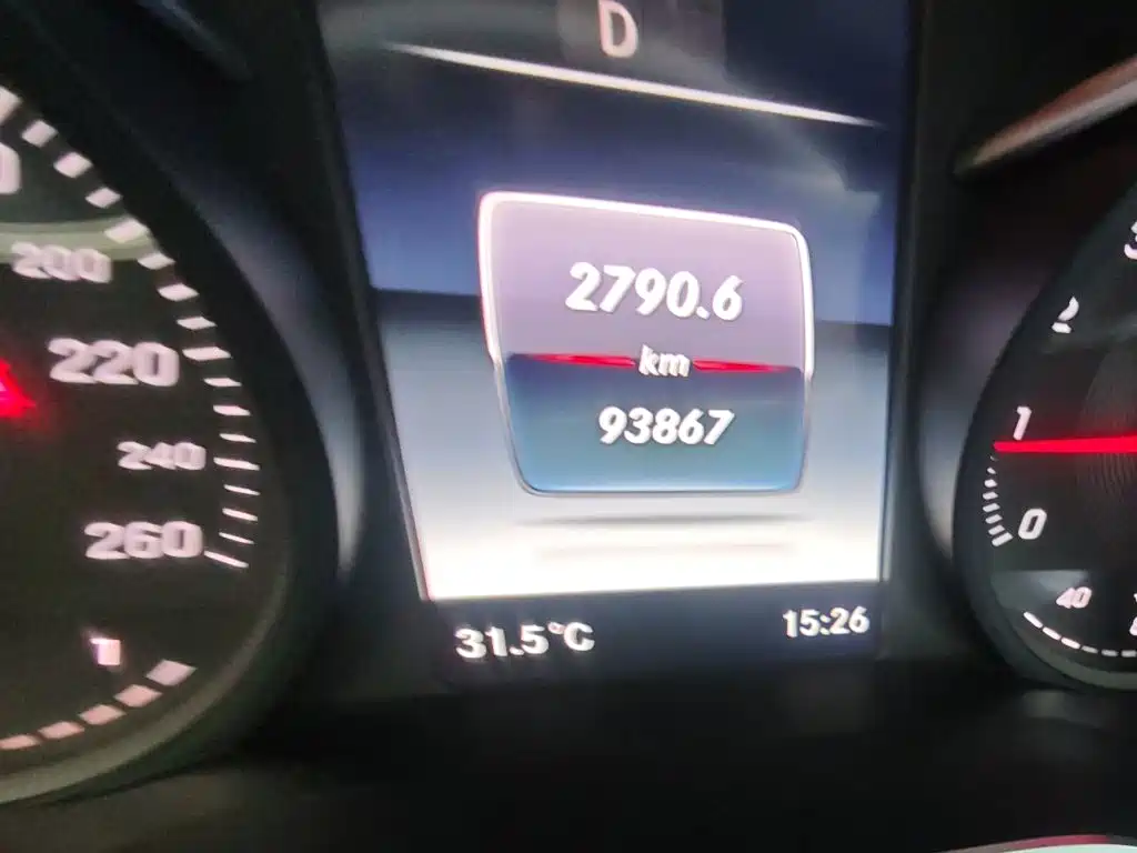 Mercedes-Benz GLC — миниатюра 5
