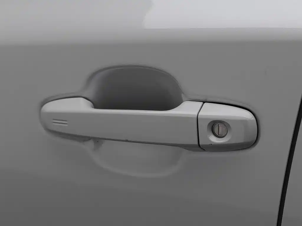 Toyota IZOA — миниатюра 18