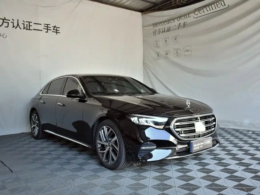 Mercedes-Benz E-Class — миниатюра 3