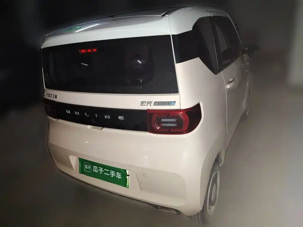 Wuling MINIEV — миниатюра 6