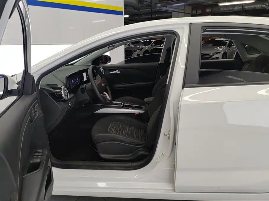 Chevrolet Monza 2023 1.5L DCT