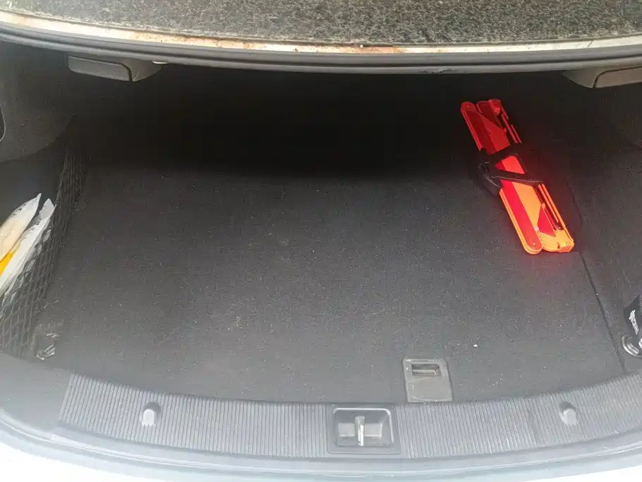 Mercedes-Benz E-Class E 2014 E 200