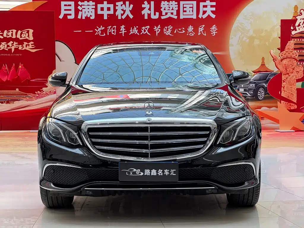 Mercedes-Benz E-Class — миниатюра 2