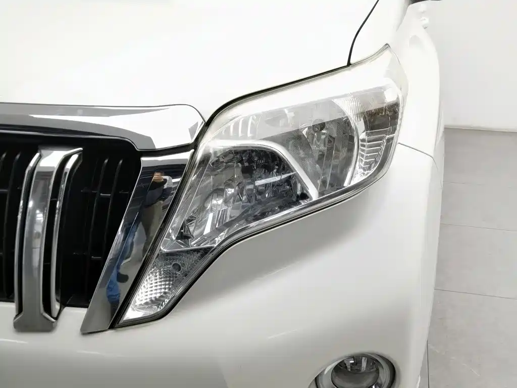 Toyota Prado — миниатюра 7