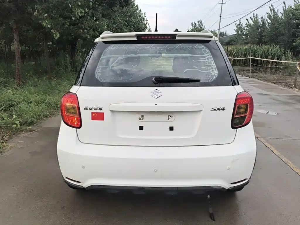 Suzuki SX4 — миниатюра 6