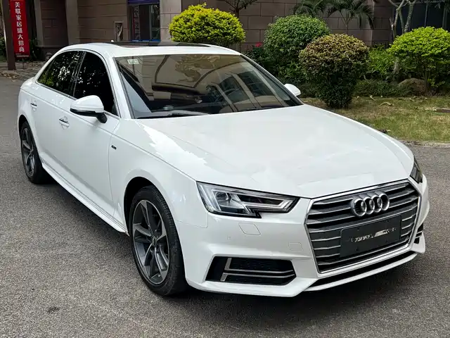 AUDI  A4L 2018