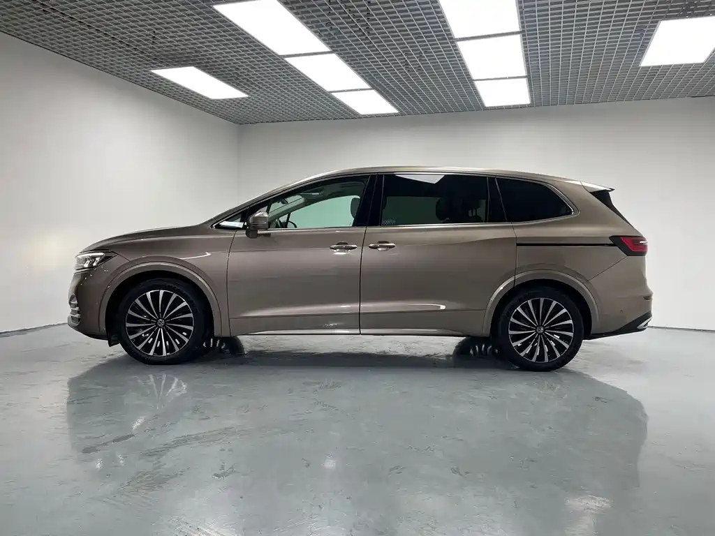 Volkswagen Viloran 2020 380TSI Luxury