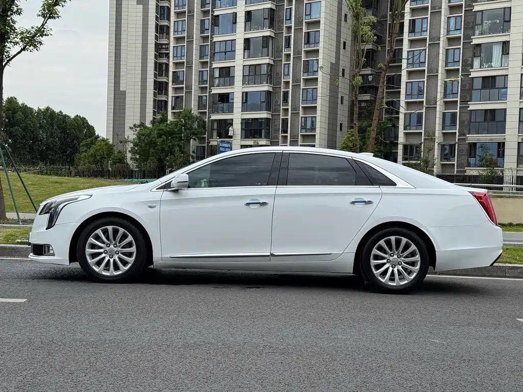 Cadillac XTS — миниатюра 17
