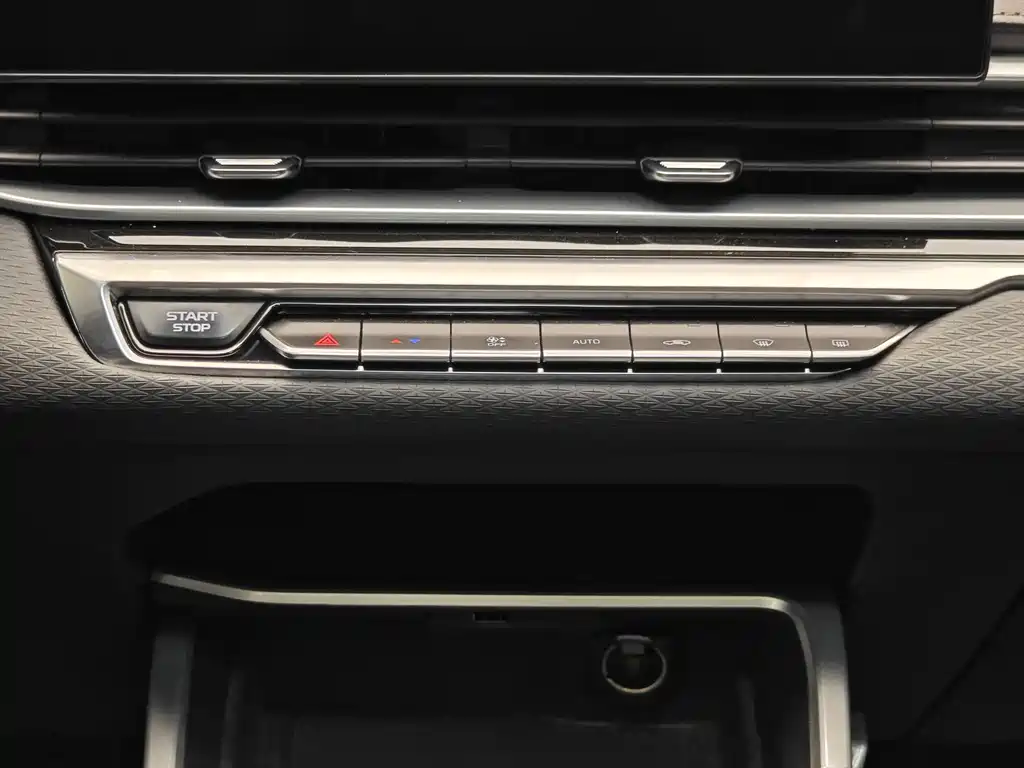 Geely Emgrand — фотографии объявления, Фото 17