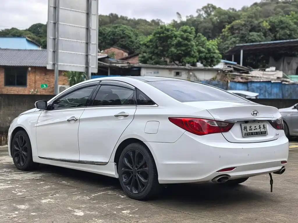 Hyundai Sonata — миниатюра 9
