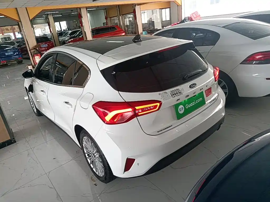Ford Focus — миниатюра 5