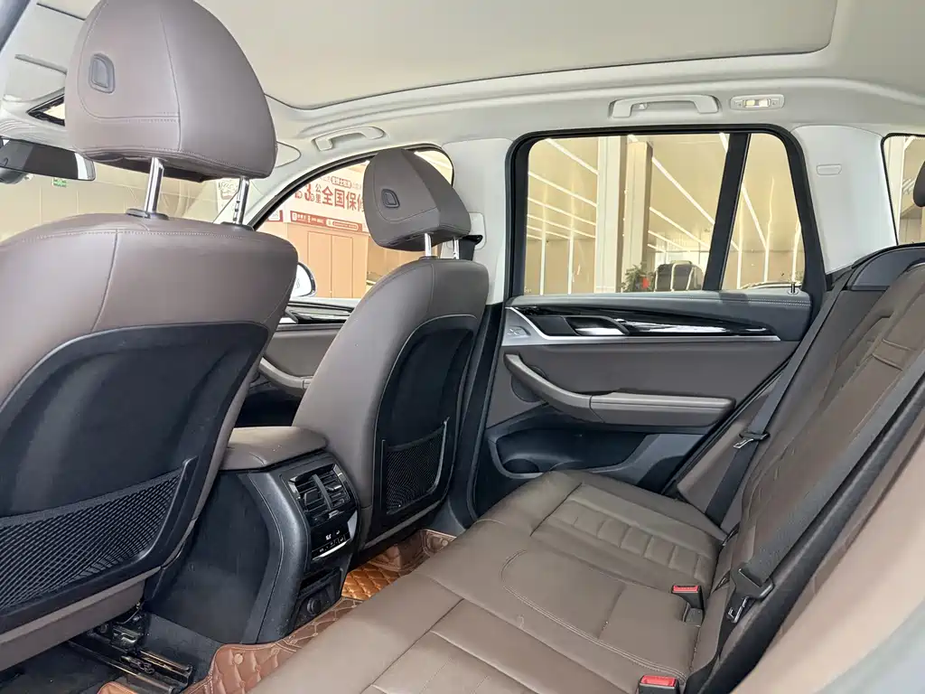 BMW X3 — миниатюра 20