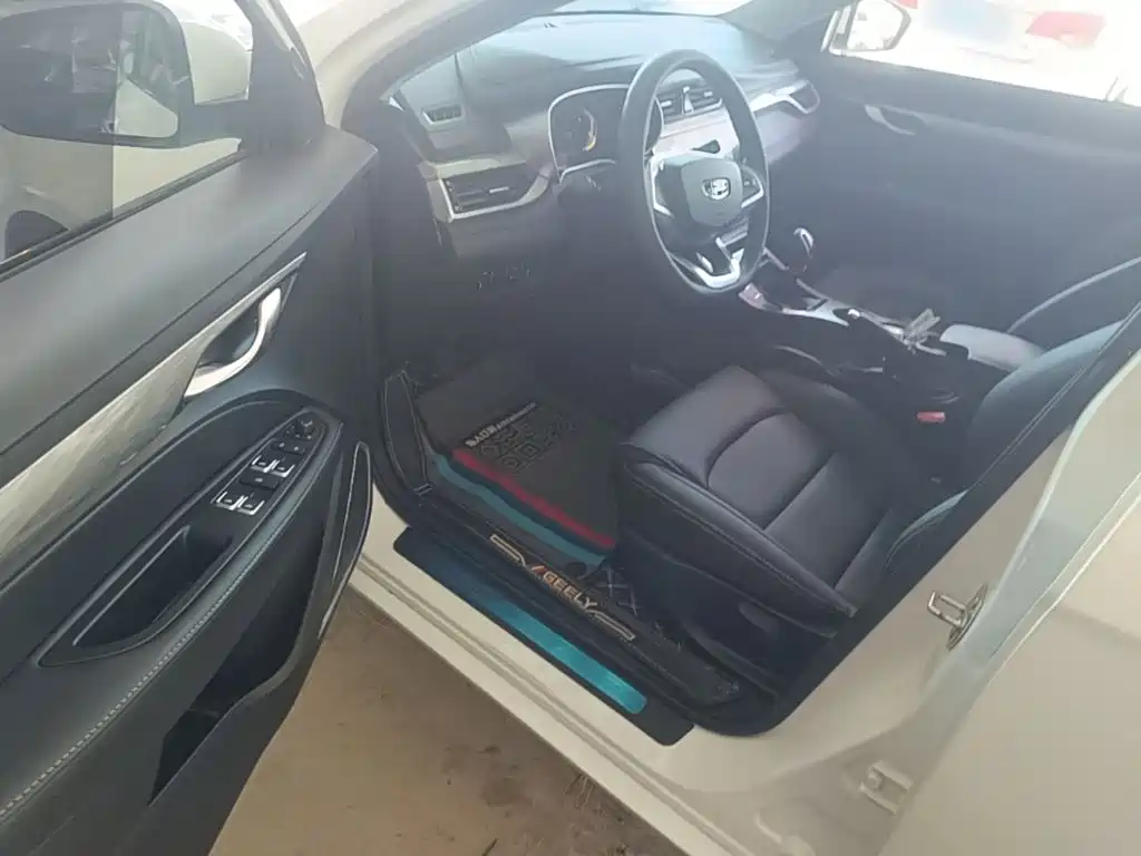 Geely Emgrand — миниатюра 16