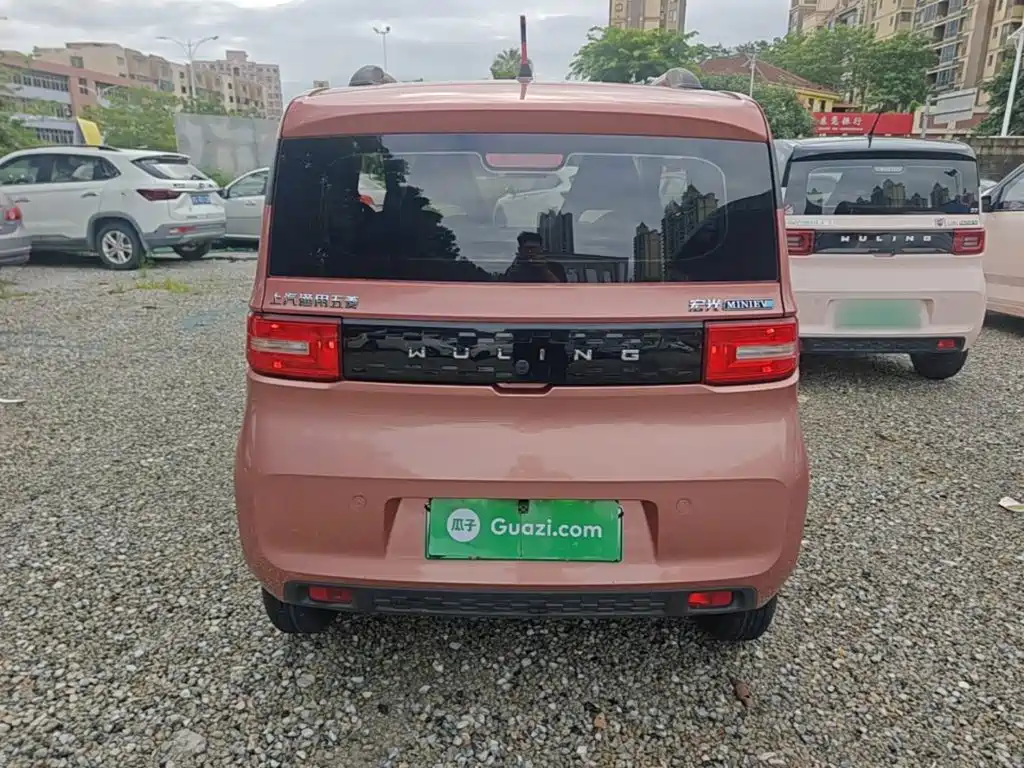 Wuling MINIEV — миниатюра 6