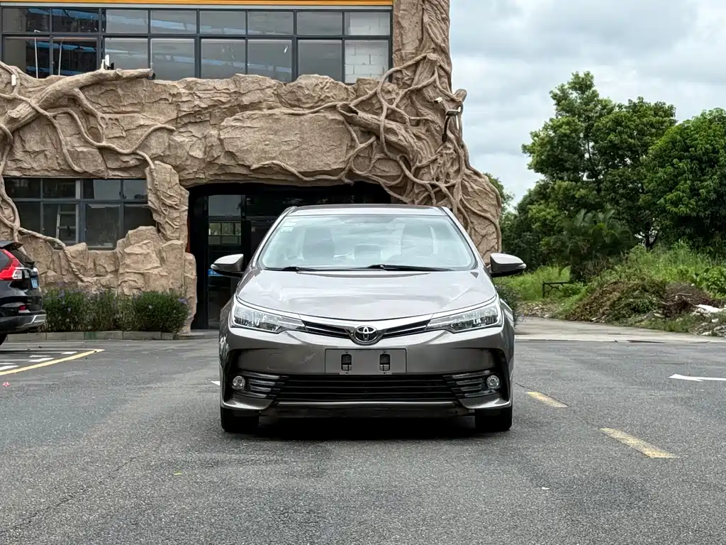 Toyota Corolla — миниатюра 2