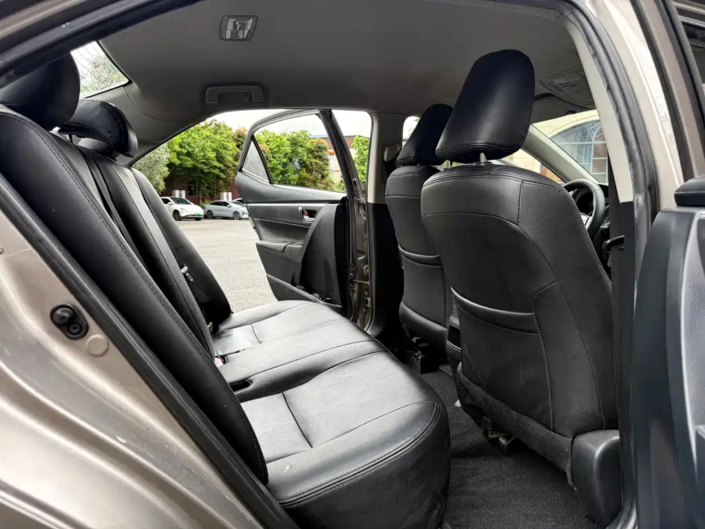 Toyota Corolla — миниатюра 8