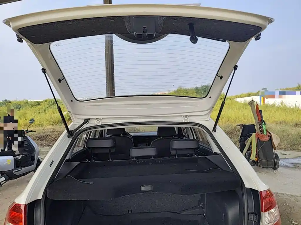 Skoda Rapid Spaceback — миниатюра 19