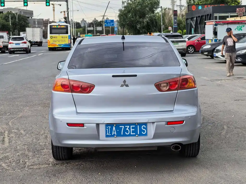 Mitsubishi Lancer EX — миниатюра 8