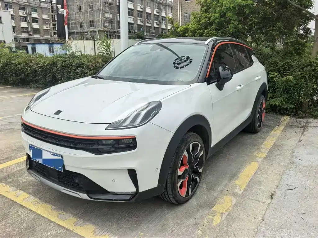 Lynk & Co 06 2021