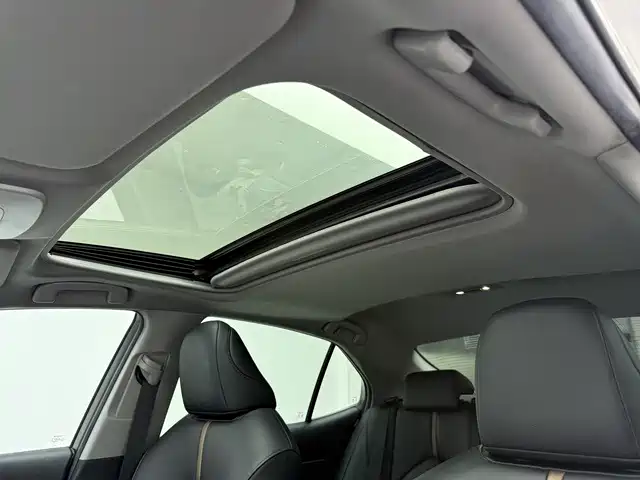 Toyota Camry — миниатюра 15