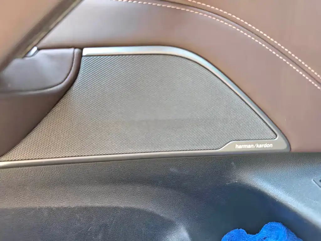 BMW 5 Series New Energy — миниатюра 12