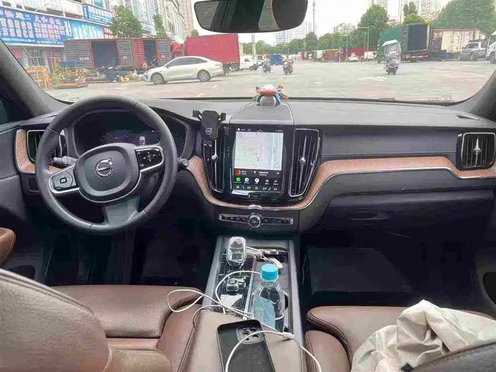 Volvo XC60 — миниатюра 5