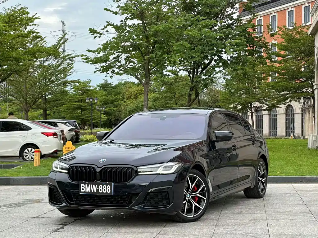 2021 BMW 5er - zdjęcie 1 z 15