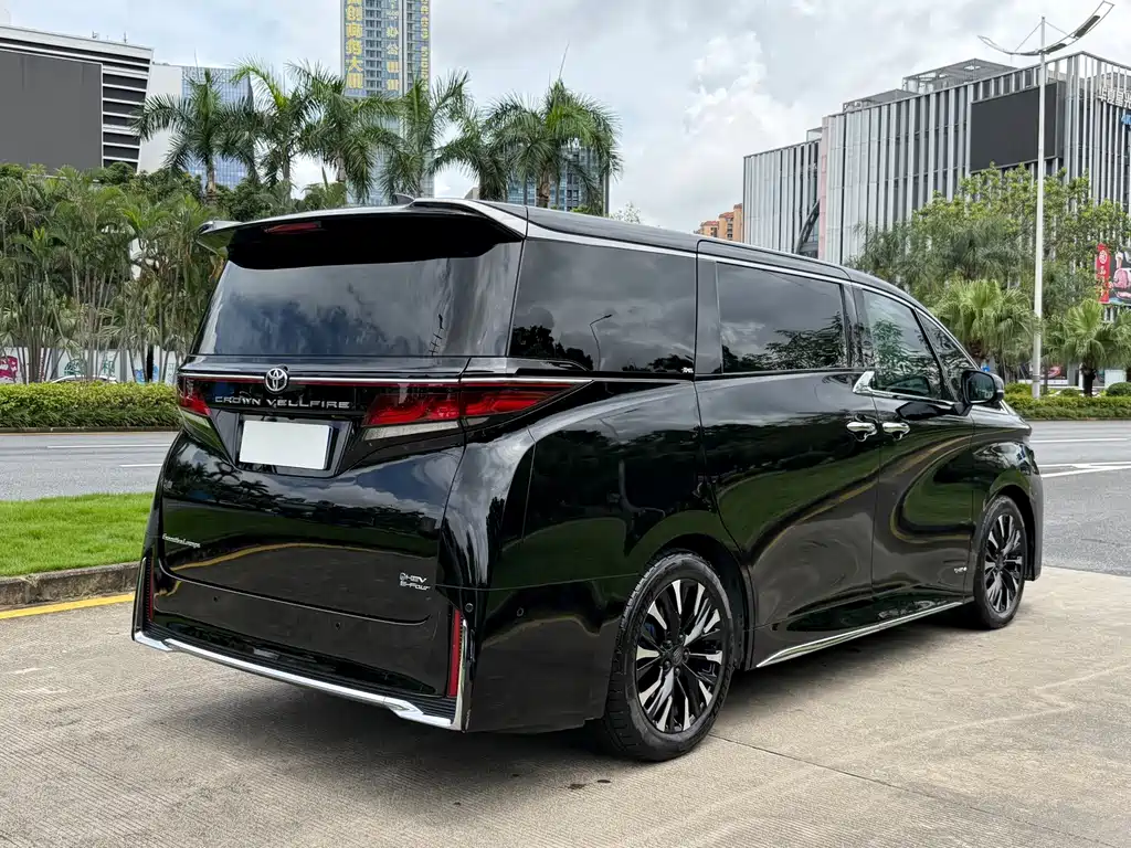Toyota Vellfire — миниатюра 4