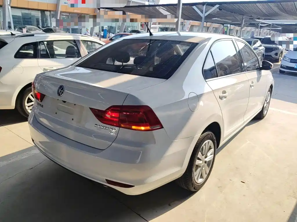 Volkswagen Santana — миниатюра 7