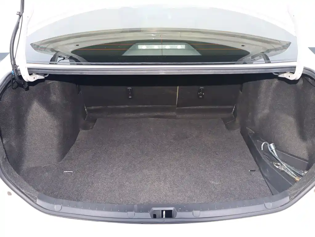 Toyota Corolla — миниатюра 18