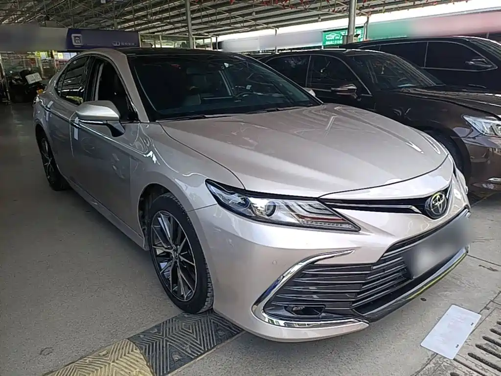 Toyota Camry — миниатюра 4
