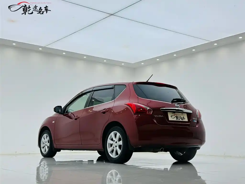 Nissan Tiida 2013 1.6L CVT