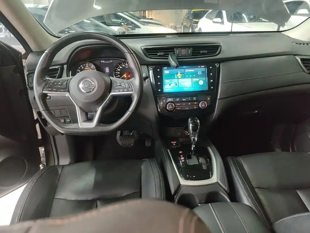 Nissan X-Trail — миниатюра 10