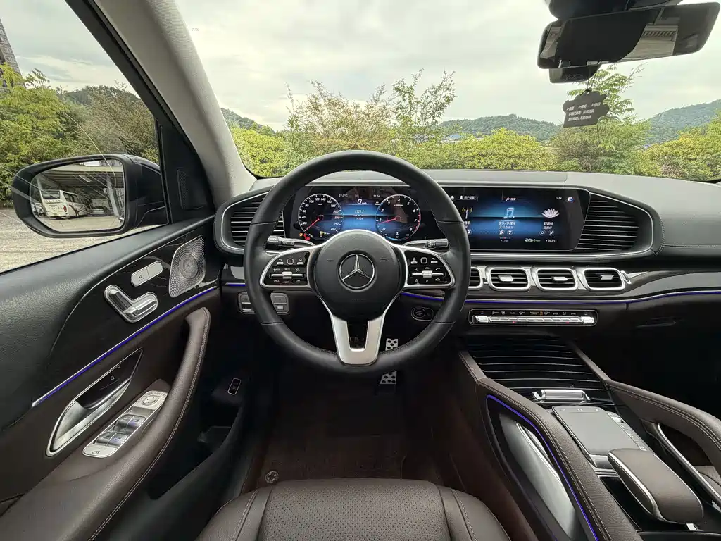 Mercedes-Benz GLE Coupe — миниатюра 11
