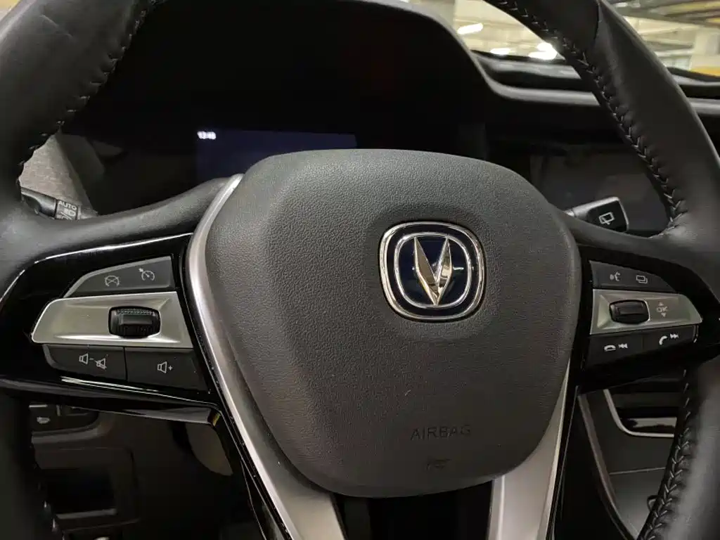 Changan New Energy E-Pro — миниатюра 16
