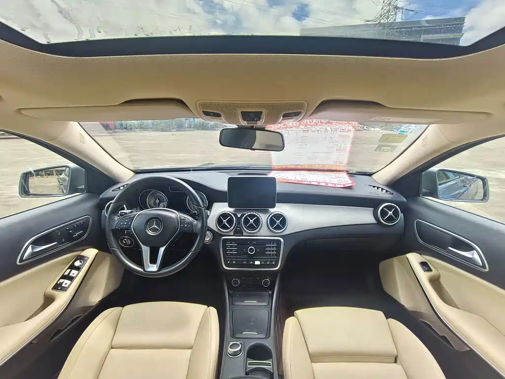 Mercedes-Benz GLA — миниатюра 12