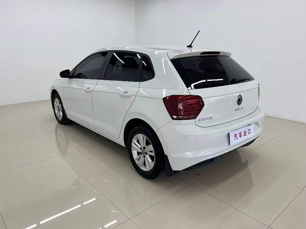 Volkswagen Polo 1.5 л 2023 г. Белый, пробег 21000 км