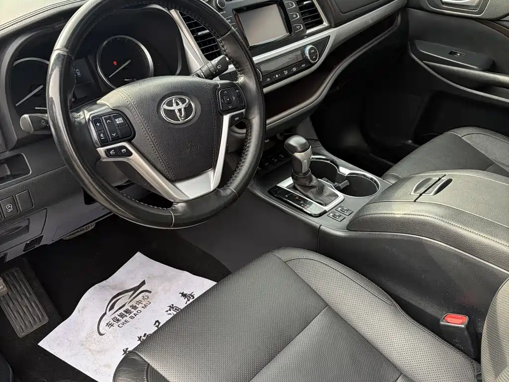 Toyota Highlander — миниатюра 6