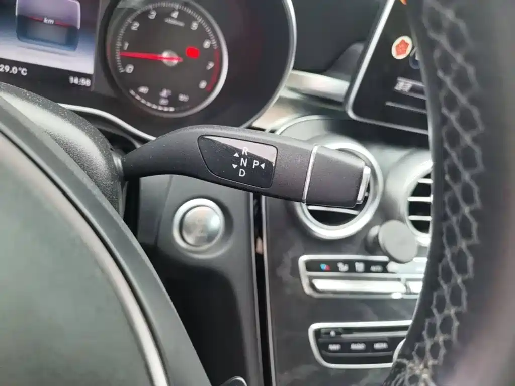 Mercedes-Benz C-Class (Import) — миниатюра 9