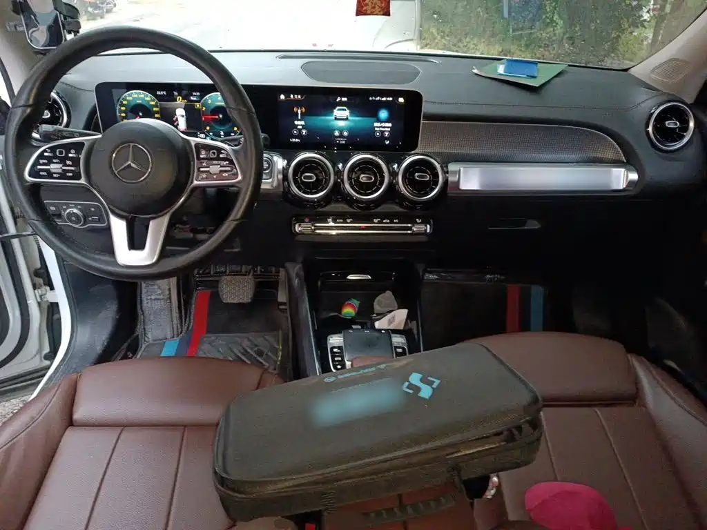 Mercedes-Benz GLB — миниатюра 13
